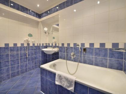 EA Hotel Jeleni Dvur Prague Castle - image 20