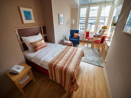 EA Hotel Julis - image 1