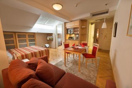 EA Hotel Julis - image 3