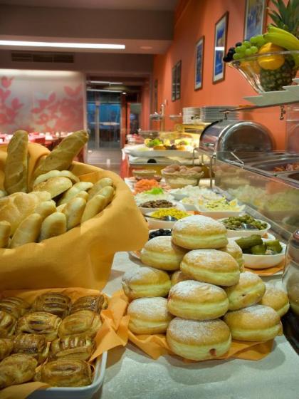 EA Hotel Julis - image 5