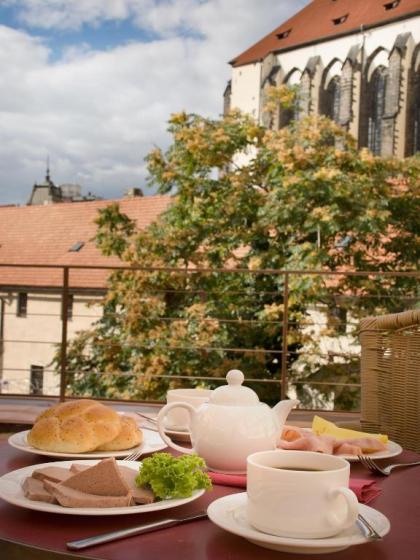 EA Hotel Julis - image 9