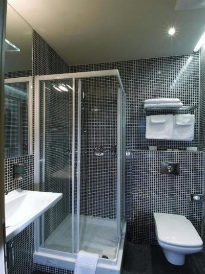 EA Hotel Crystal Palace - image 7