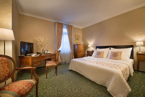 Angelis - main image