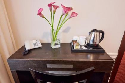 La Boutique - image 14