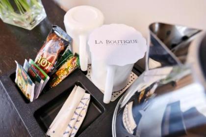 La Boutique - image 15
