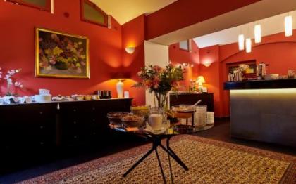 La Boutique - image 17