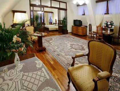 Grand Hotel Praha - image 8