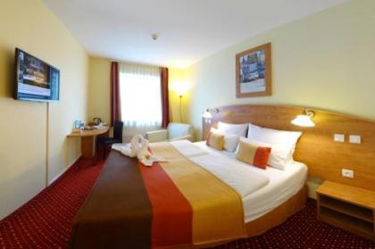 Best Western Amedia Praha - image 14