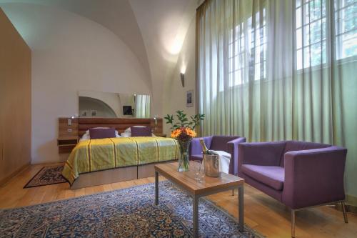 Monastery Hotel - image 7