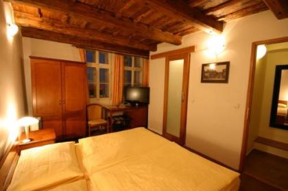 U Tří Bubnů - image 14