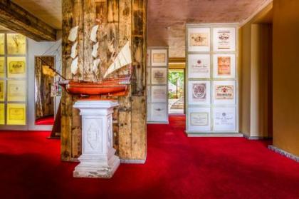 Villa St. Tropez - image 15