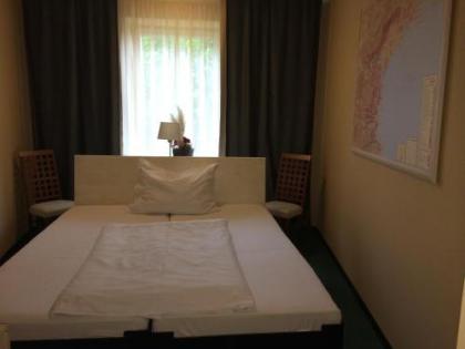 Villa St. Tropez - image 16
