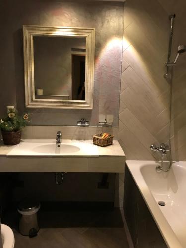 Villa St. Tropez - image 4