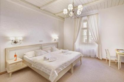Hotel Lippert - image 12