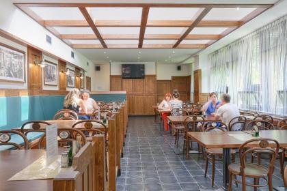 Hotel Globus - image 16