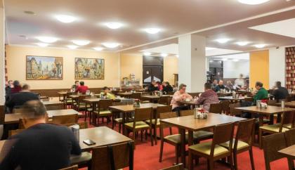 Hotel Globus - image 8