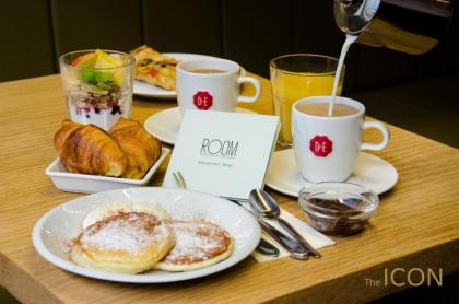 The ICON Hotel & Lounge - image 2
