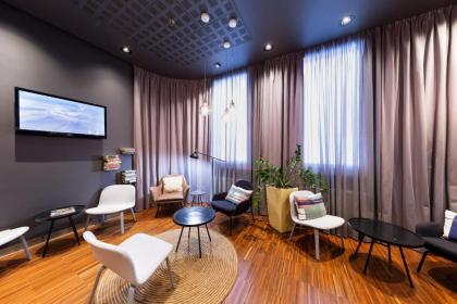 Ibis Praha Old Town - image 12