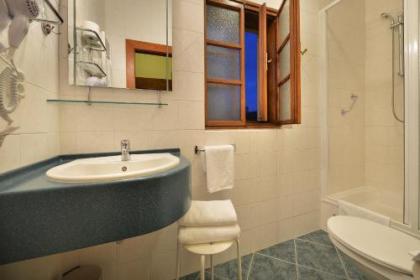 Hotel U 3 Pstrosu - image 10