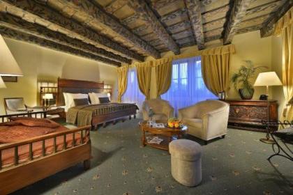 Hotel U 3 Pstrosu - image 17