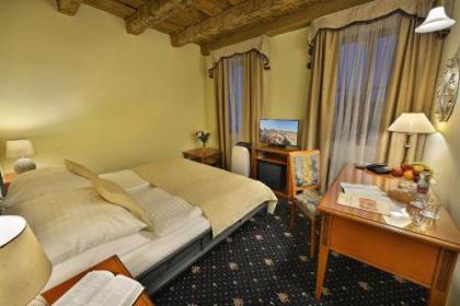 Hotel U 3 Pstrosu - image 5