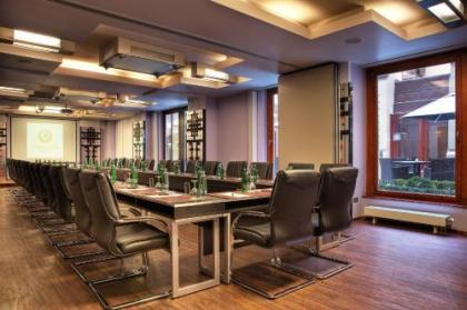 Majestic Plaza Hotel Prague - image 10