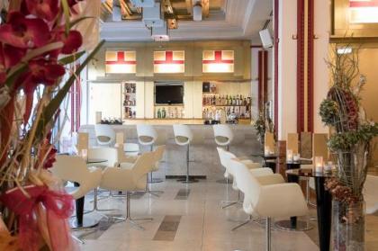 Majestic Plaza Hotel Prague - image 11