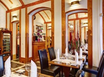 Majestic Plaza Hotel Prague - image 17