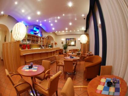 EA Hotel Tosca - image 13