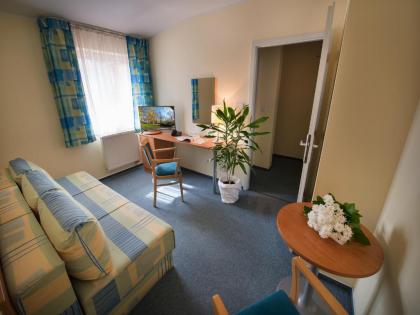 EA Hotel Tosca - image 3