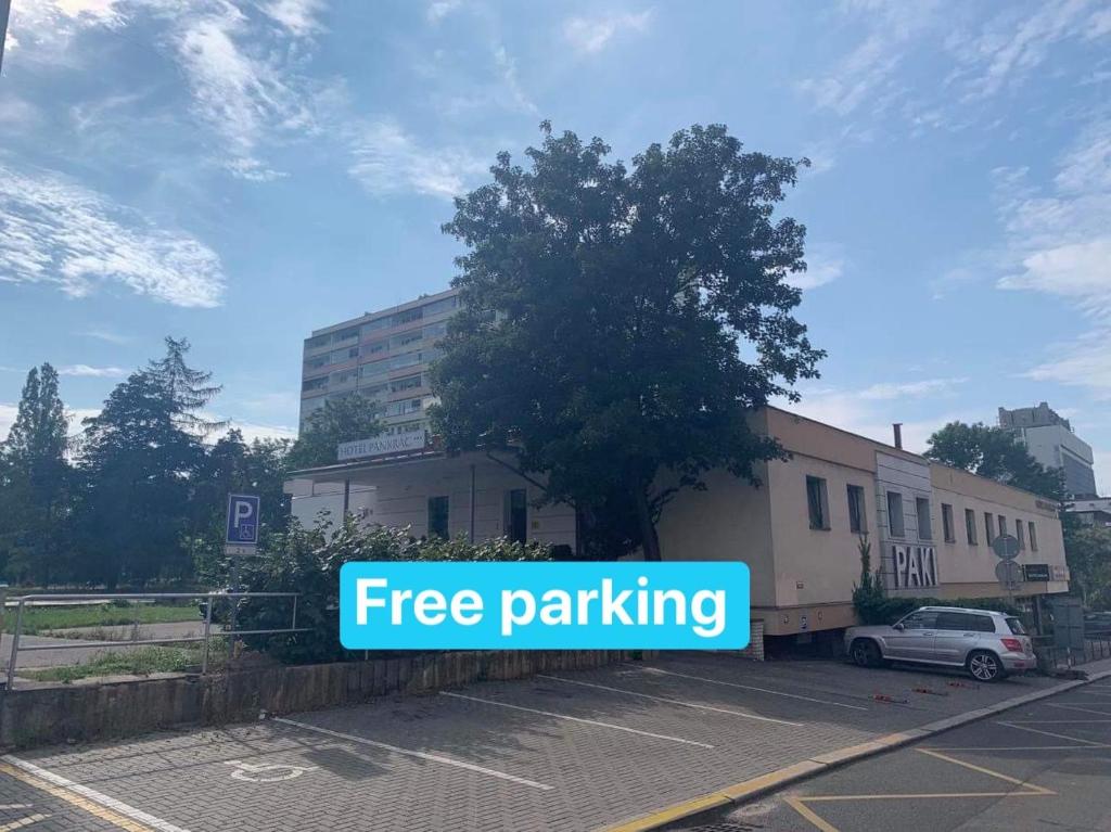 Hotel Pankrac - main image