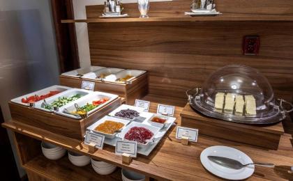 EA Hotel Downtown - image 14