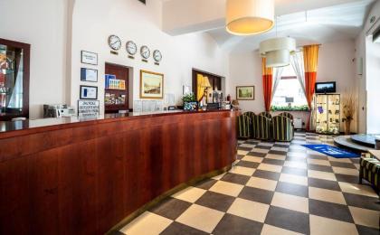 EA Hotel Downtown - image 9