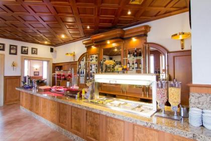 Hotel Avion - image 7