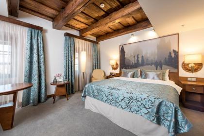 Lindner Hotel Prague Castle - image 11
