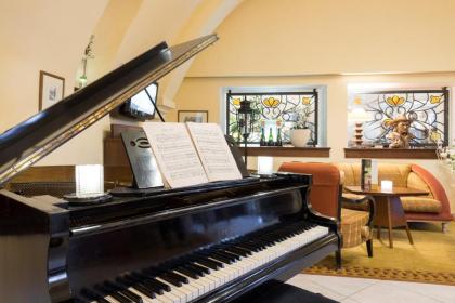 Lindner Hotel Prague Castle - image 20