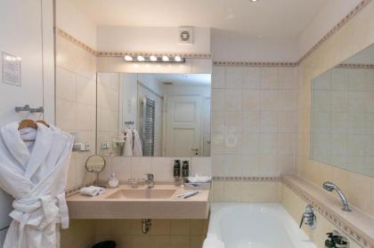 Hotel Klarov - image 10