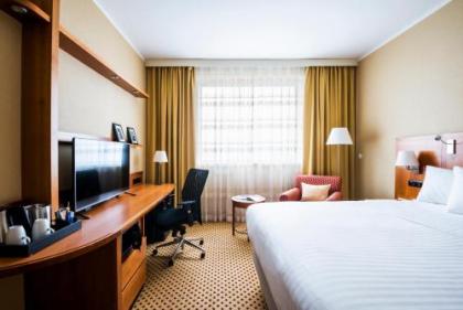 Courtyard by Marriott Prague Airport - image 16