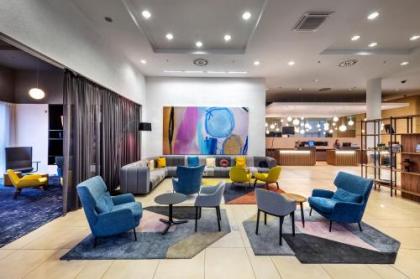 Courtyard by Marriott Prague Airport - image 3