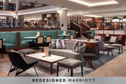 Prague Marriott Hotel - image 1