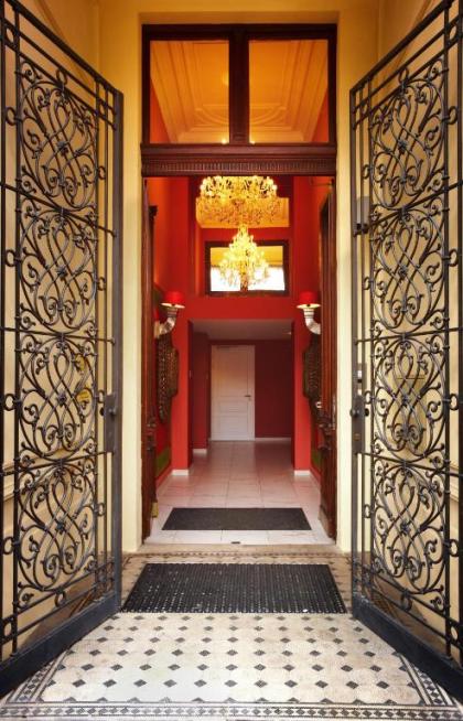 Hotel KINGS COURT - image 6