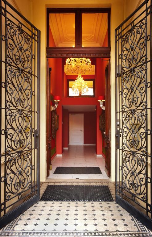 Hotel KINGS COURT - image 6