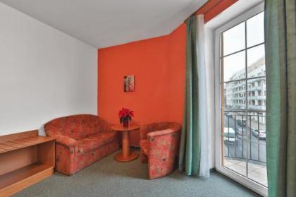 Attic Hotel - image 13