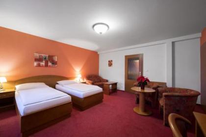 Attic Hotel - image 5