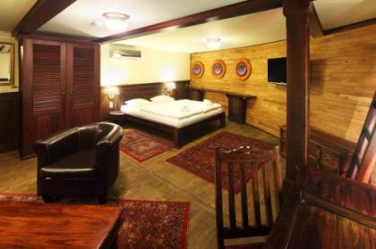 Boat Hotel Matylda - image 19
