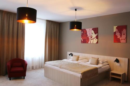 1.Republic Hotel - image 5