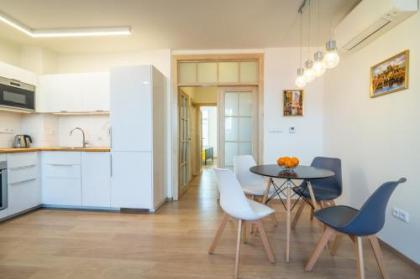 Royal Road Residence - image 19