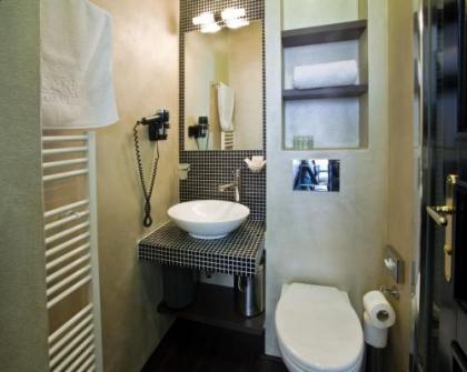 Design Hotel Jewel Prague - image 18