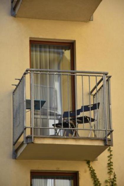 Aparthotel Austria Suites - image 12