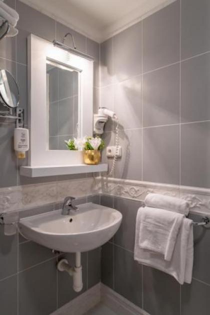 Emporio Prague Apartments - image 15